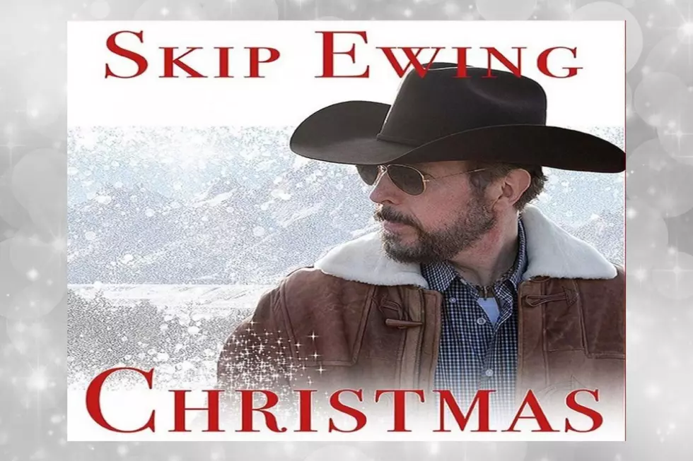 Skip Ewing Playing A FREE Christmas Show In Douglas