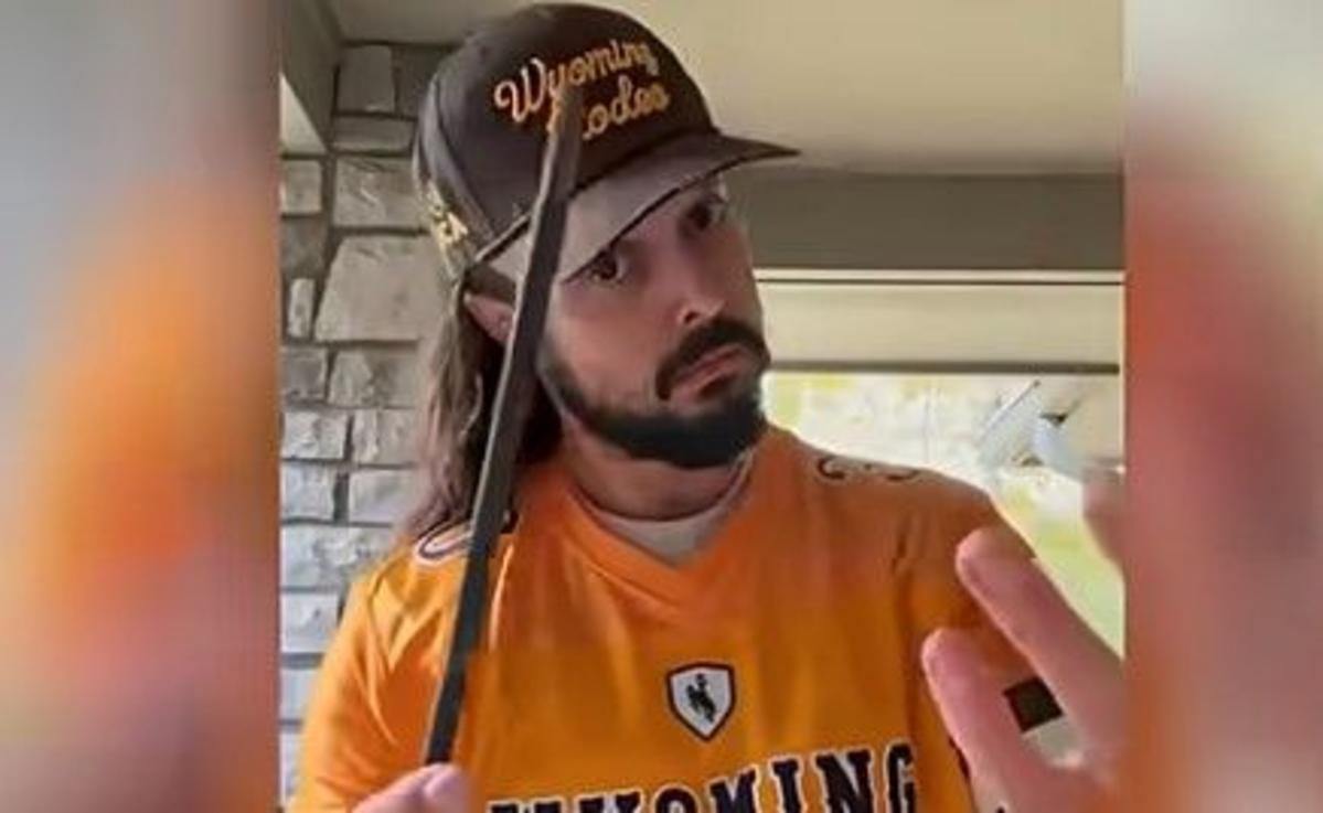 Marching Band Honors Wyoming’s Own Ian Munsick At Halftime