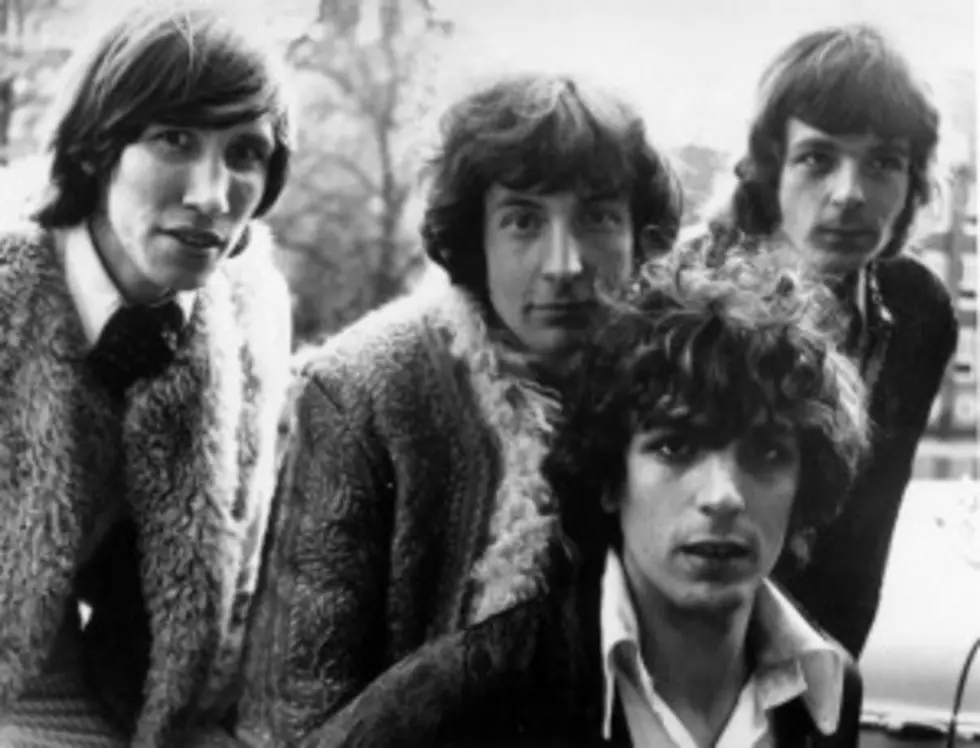 Pink Floyd Ends Their Legal Fight With EMI, And Re-Sign With Label