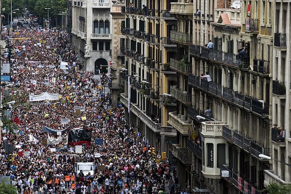 Angry Citizens Wear Diapers in Spanish Protests [VIDEO]