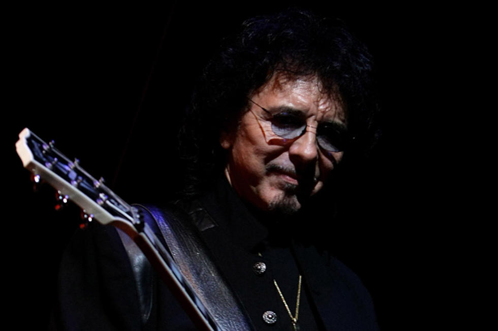 Tony Iommi Admits Black Sabbath Reunion is ‘In the Talking Stages’