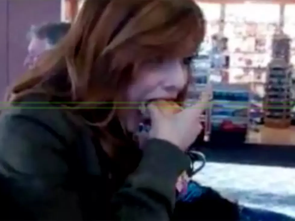See How Much This Girl Can Fit in Her Mouth [VIDEO]