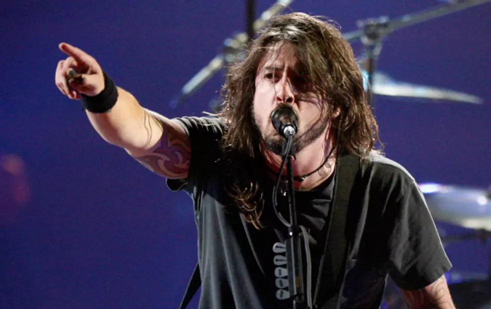 Dave Grohl Ejects Fighting Fan from Foo Fighters Show [NSFW VIDEO]
