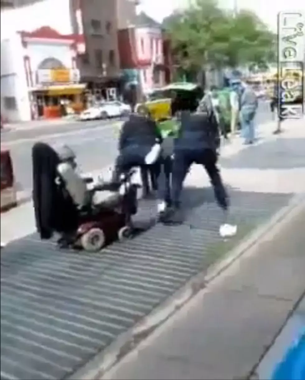 Cops Pull Man Out Of His Wheelchair To Arrest Him [NSFW] [VIDEO]