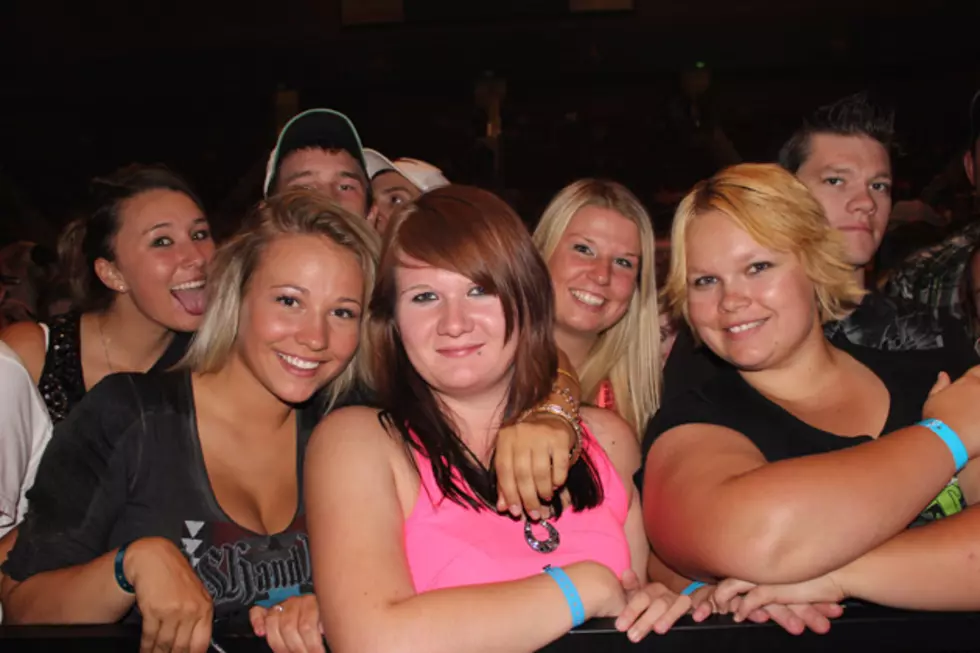 Rock Fans Gather For Shinedown [PHOTOS]