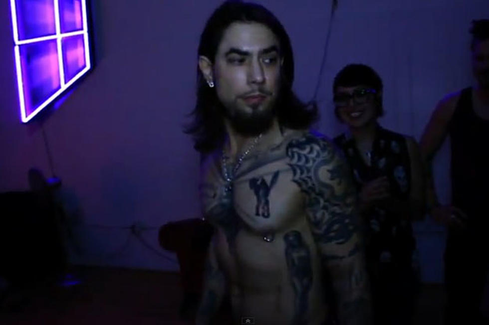 Watch Dave Navarro Get Suspended by Flesh Hooks