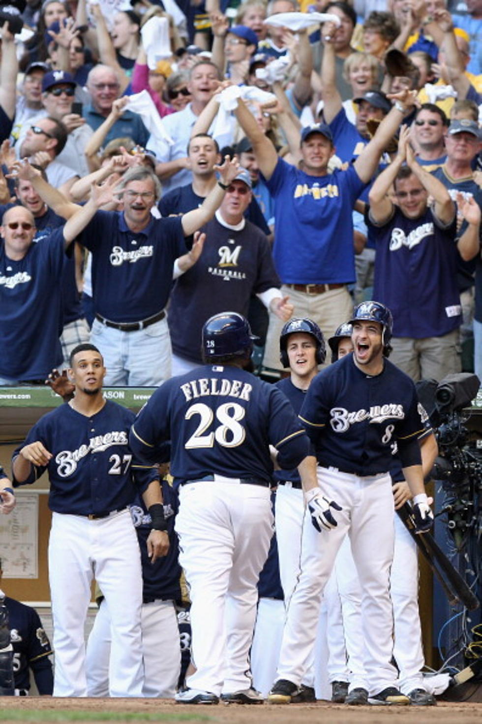 Brewers Win Game-1 Of The NLCS, Texas-Detroit Rained-Out In ALCS [AUDIO]