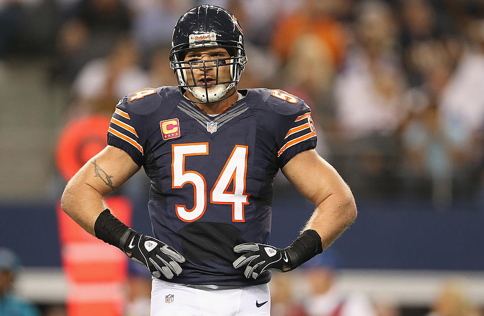 Brian Urlacher Retires From The NFL