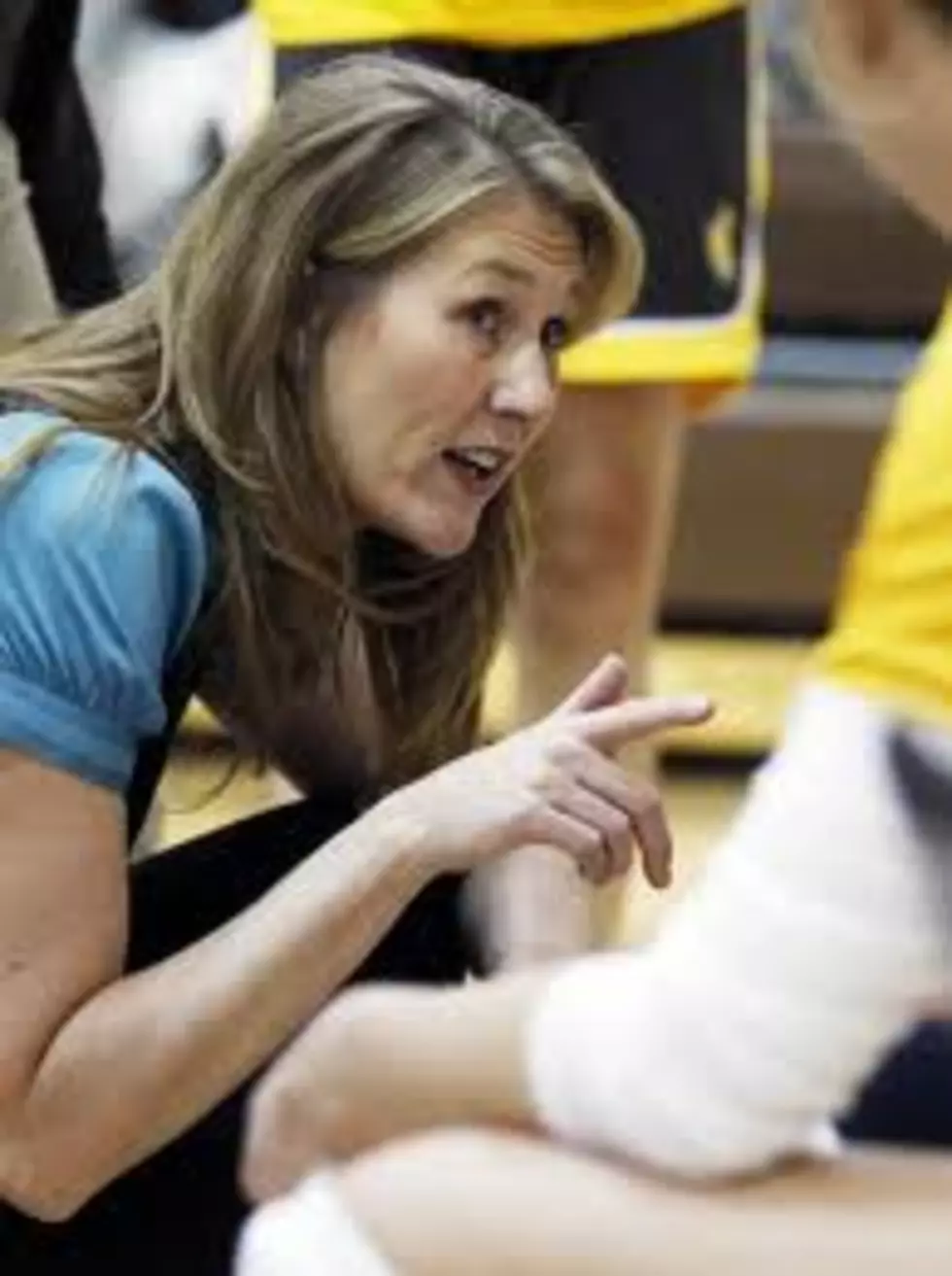 Yerty Resigns as Cowgirl Volleyball Coach