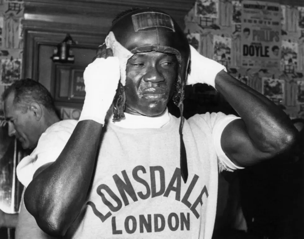 Boxing&#8217;s Griffith Dies At 75