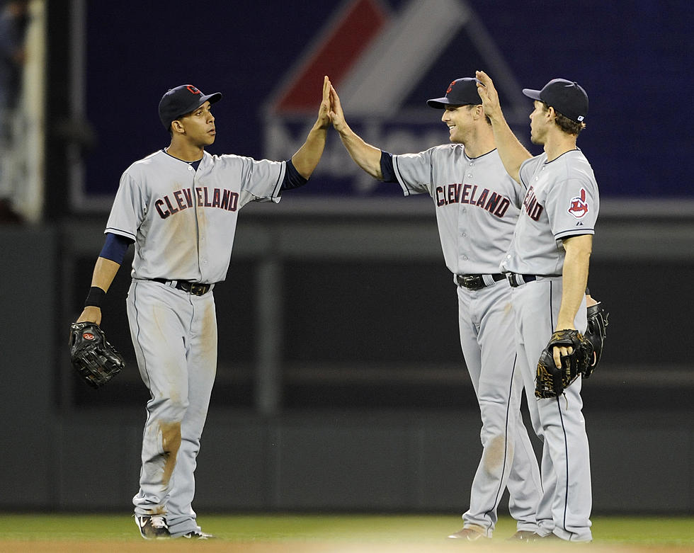 Indians Give Brantley New Contract – MLB Roundup