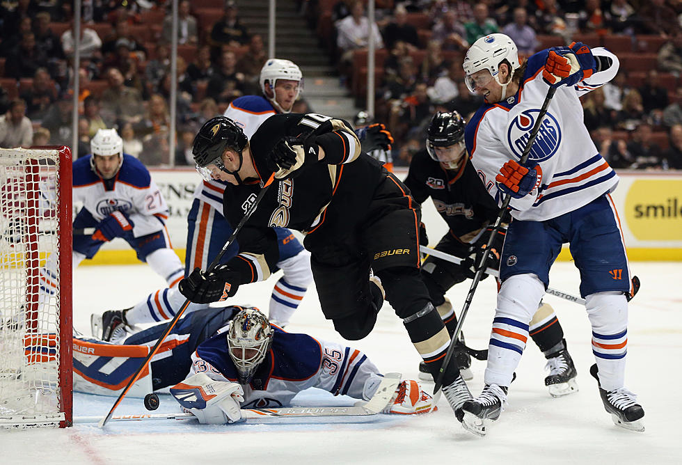 Ducks Move Up In West – NHL Roundup
