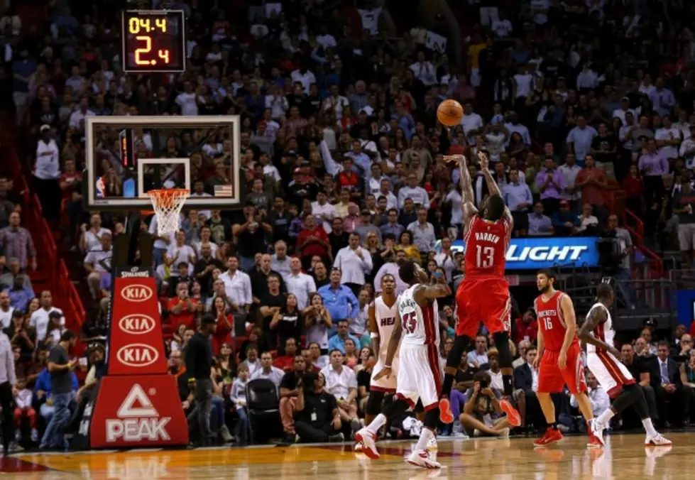 Rockets Cool Off Heat &#8211; NBA Roundup