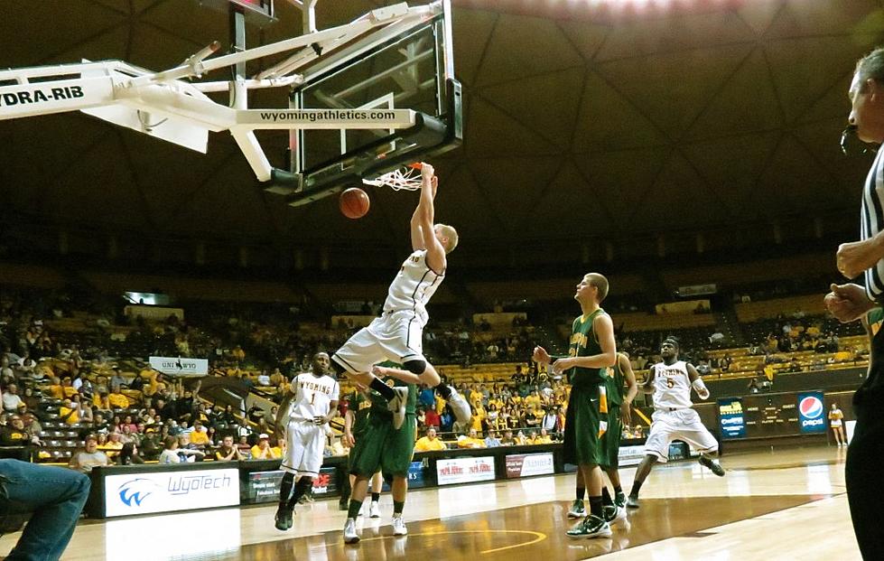 Wyoming Survives First Round of CBI, Beat Bison 78-75