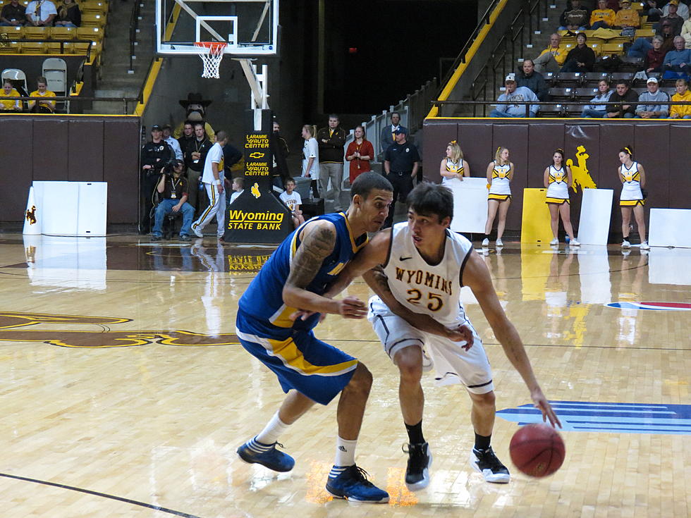 Cowboys Stay Perfect With Win Over CSU Bakersfield, 63-49