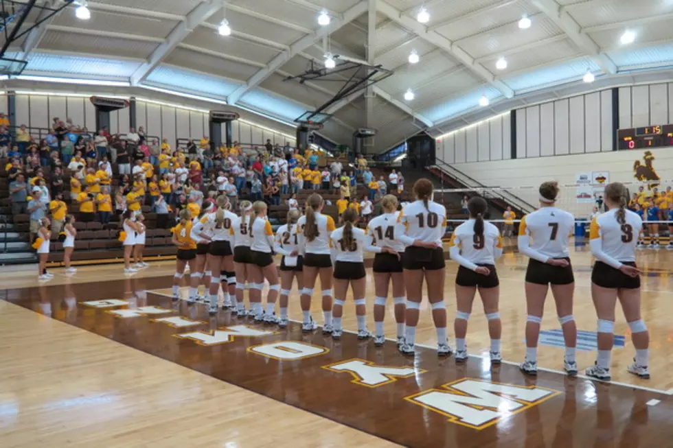 Cowgirl Volleyball Holds Scrimmage