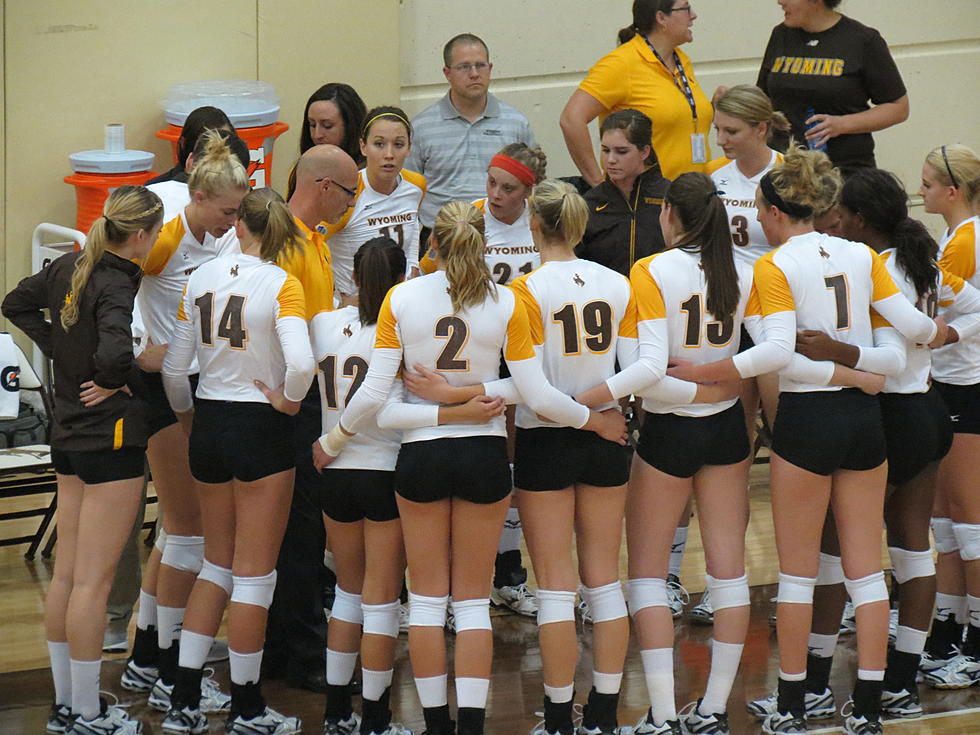 Wyoming Cowgirl Volleyball Adds Eight