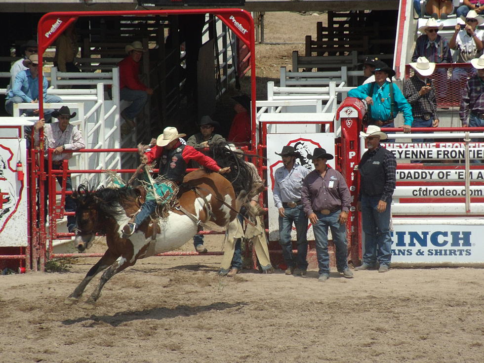 Team Ropers Win Big Money At Cheyenne Frontier Days Rodeo