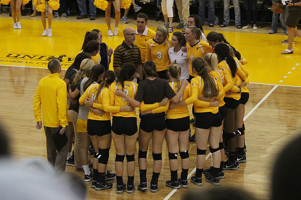 Conference Play Arrives for Wyoming Cowgirl Volleyball