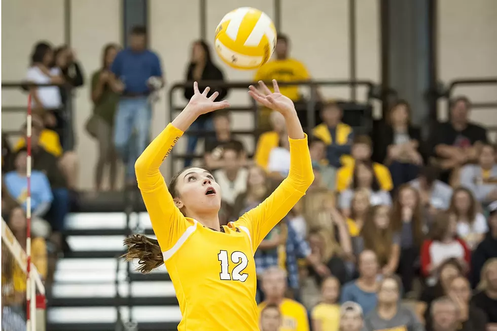 Courtney Chacon Named MW Volleyball Player of the Week