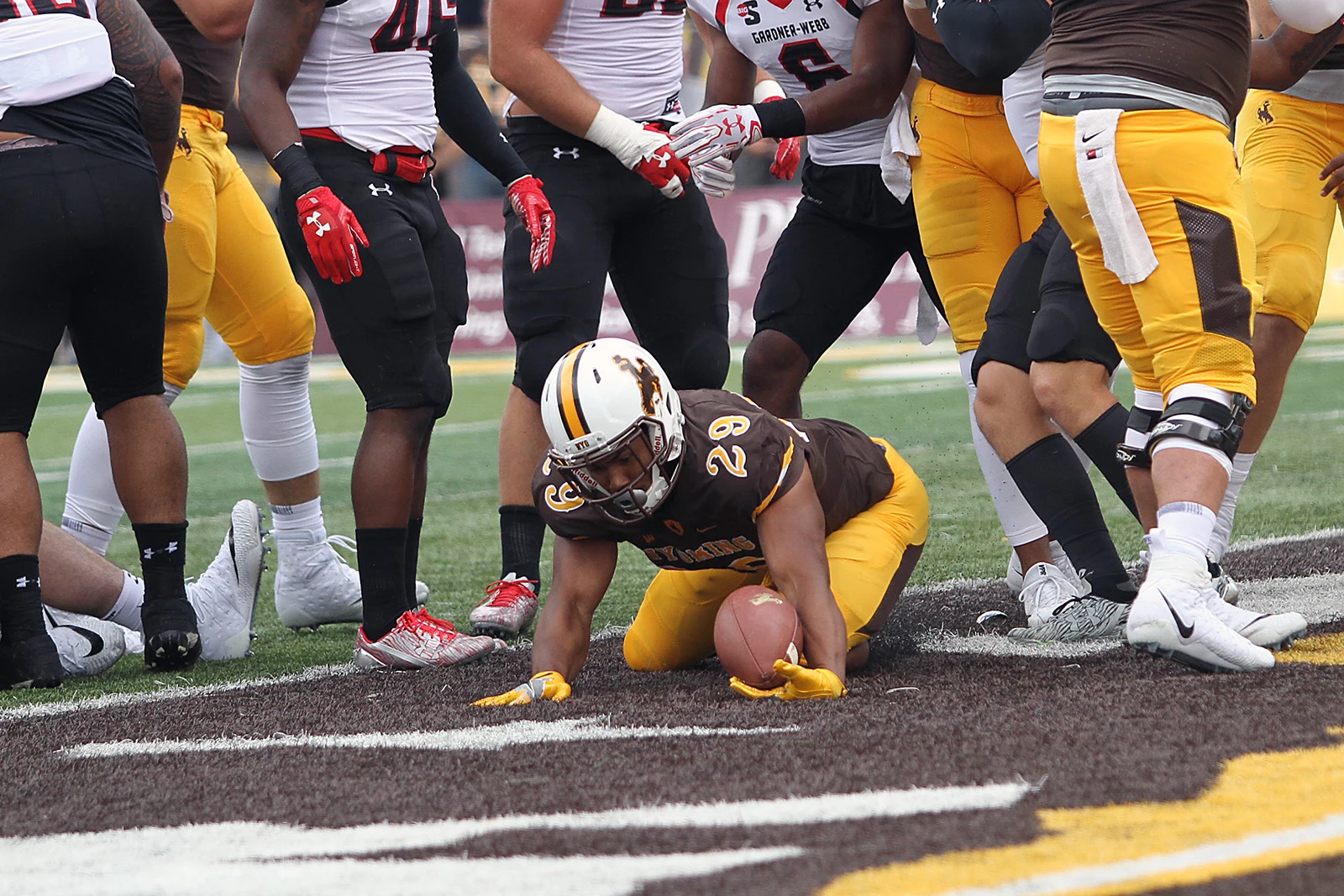 Josh Allen storytime with Wyoming head coach Craig Bohl