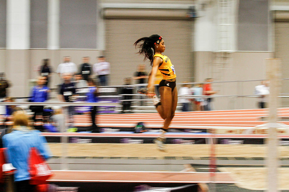 Henderson Shines for Wyoming Indoor Track Team