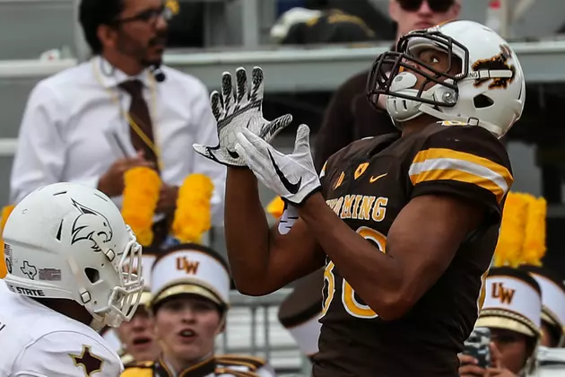 Wyoming Receivers Working Through QB Change and Injuries [VIDEO]