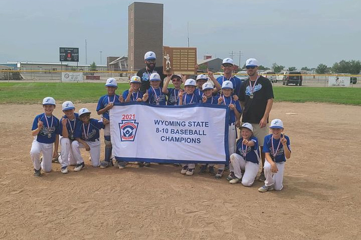 Congratulations to the Little Silver Blue Jays – Majors (5th & 6th grade)  baseball Champs! – Two River Little League