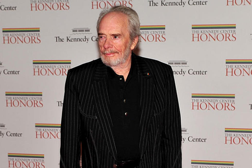 Merle Haggard Returns to Hospital