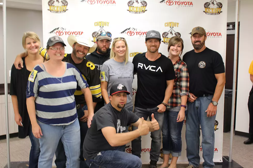 Kip Moore Meets With Fans