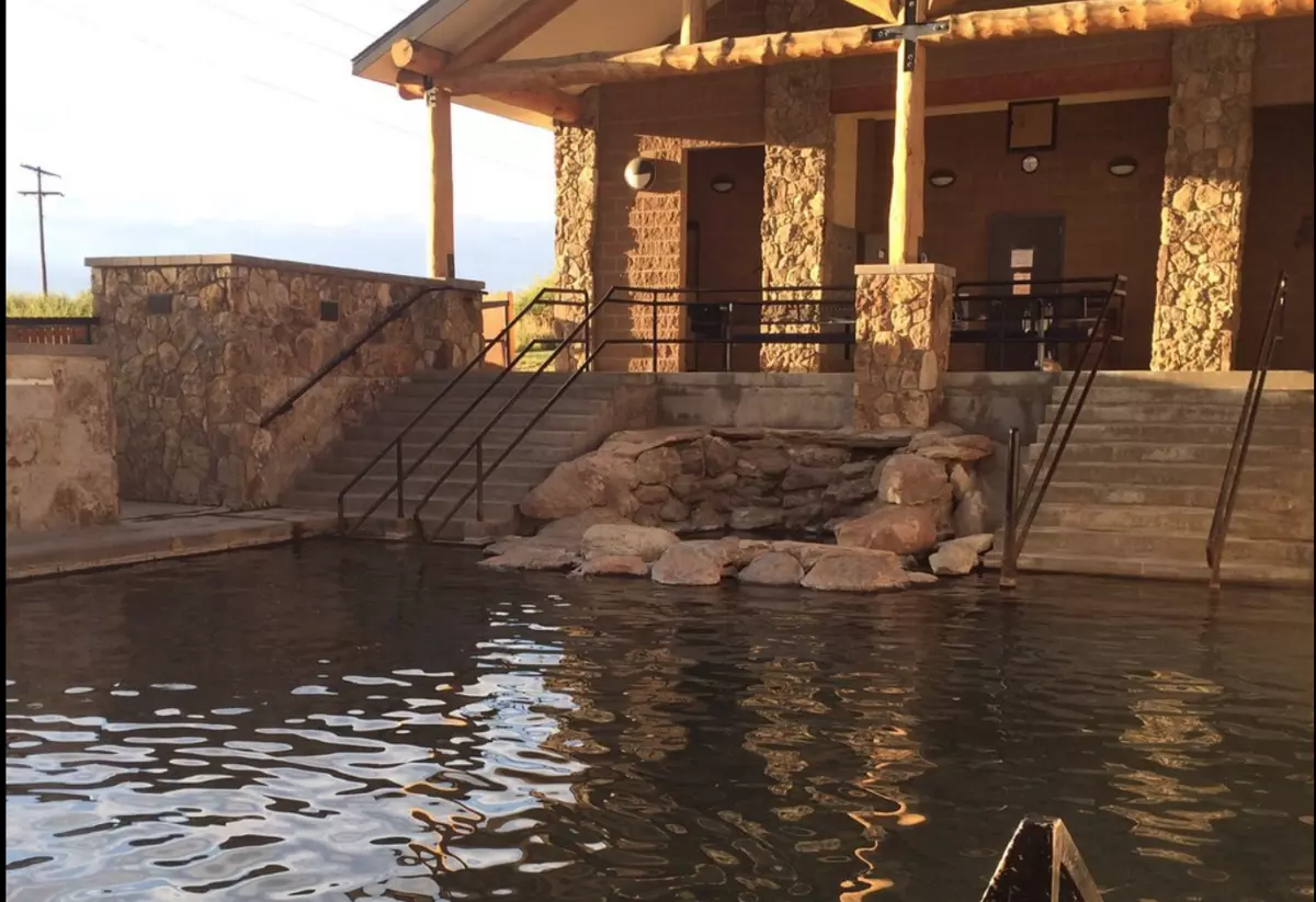 The Healing Waters of the Hobo Hot Springs in Saratoga