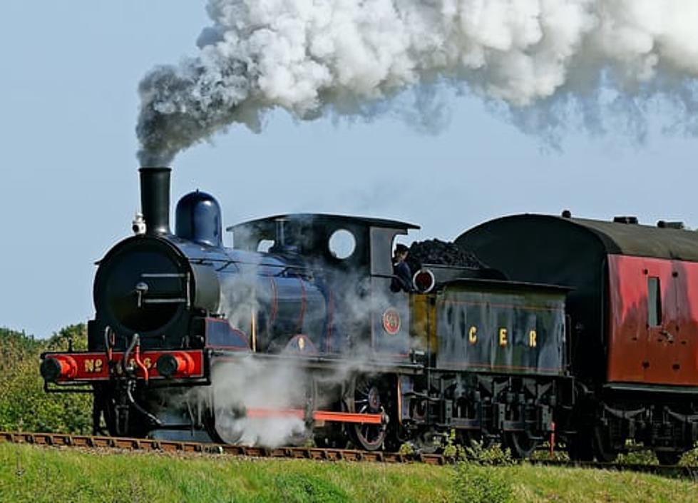 32 Year Old Video with Locomotive Passing Through Cheyenne Goes Viral