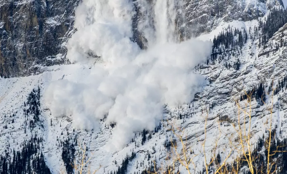 See Crazy Footage of Interstate Avalanche