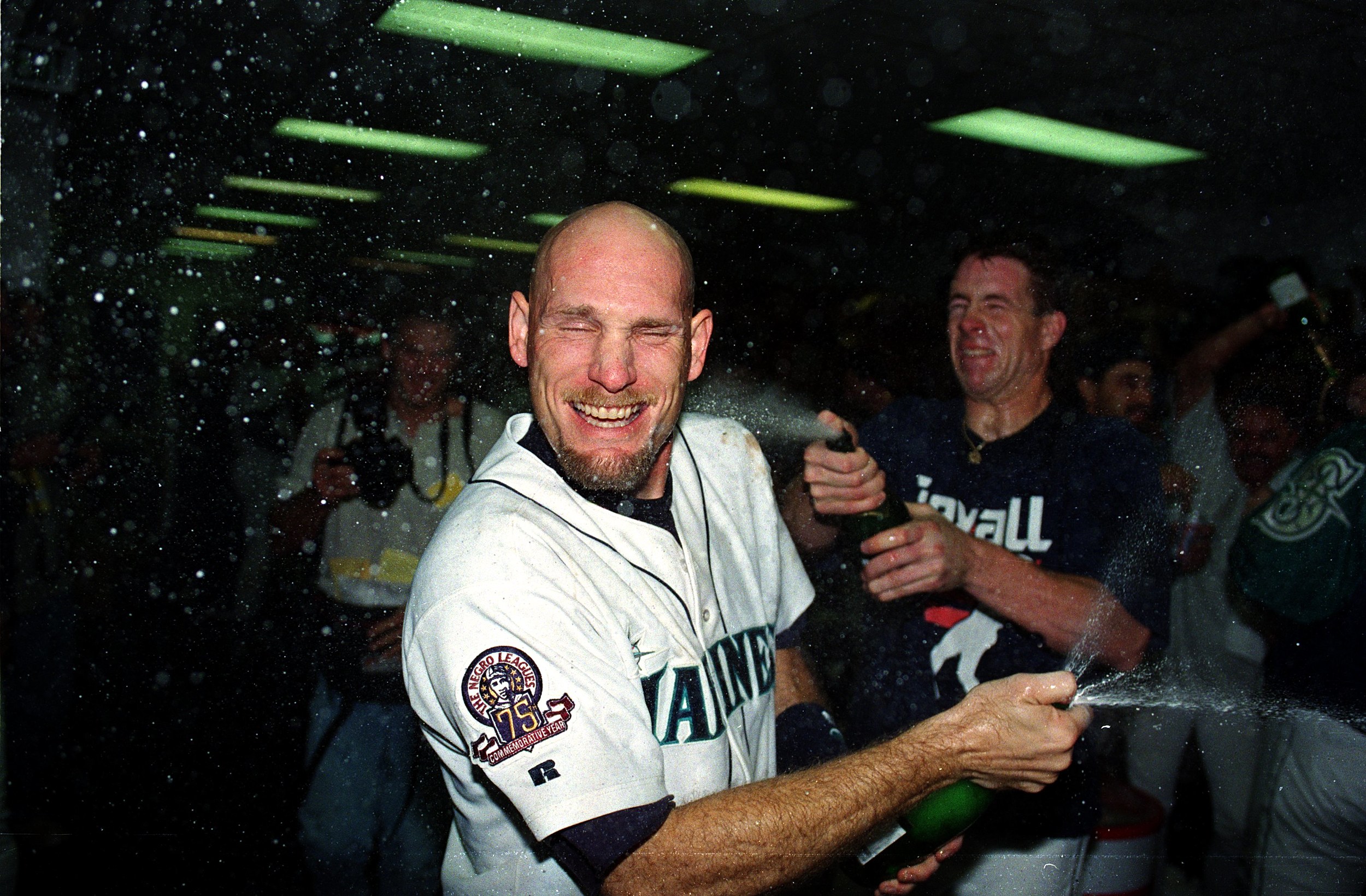 19 Fielder Jay Buhner Photos & High Res Pictures - Getty Images