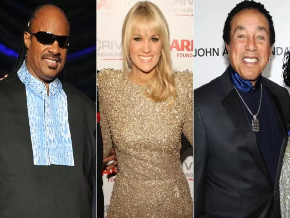Carrie Underwood, Stevie Wonder and Smokey Robinson Team Up Onstage at Beverly Hills Event [VIDEOS]