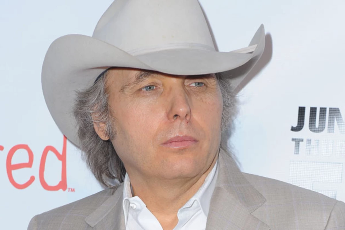 Dwight Yoakam Pulls Out of 'Lone Ranger' Flick.