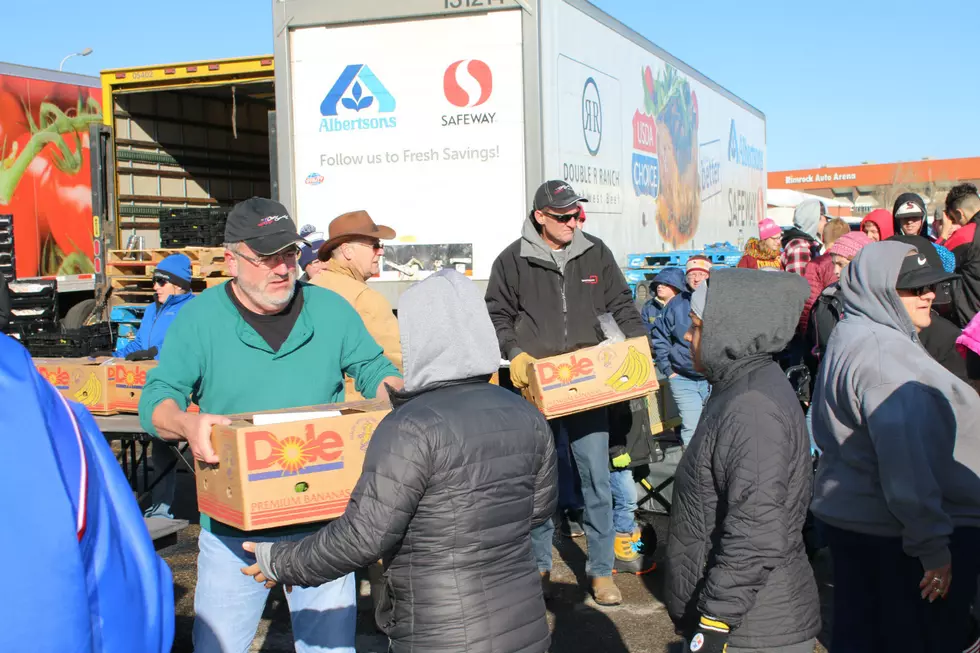 Flakesgiving Boxes Will Feed More Than 12,000 This Year