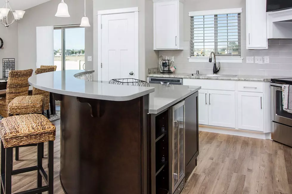 Why You Should Work with a Local Company on Your Kitchen Remodel