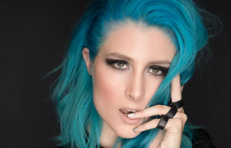 Diamante&#8217;s &#8220;Coming In Hot&#8221; with the premiere of her new video—watch