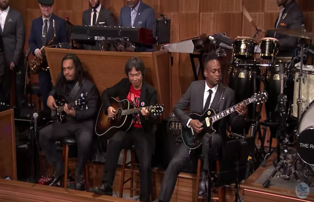 Super Mario creator performs “Super Mario Bros. Theme” with the Roots—watch