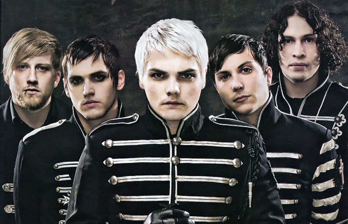 My Chemical Romance play 'Bury Me in Black' for first time in 19