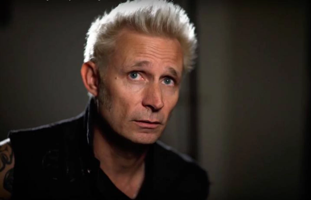 5. The Best Products for Maintaining Mike Dirnt's Blonde Hair - wide 6