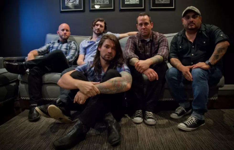Watch Taking Back Sunday perform in 1999 with original vocalist