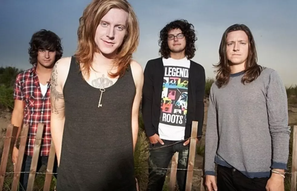 Travis Clark of We The Kings covers Adele&#8217;s &#8220;Someone Like You&#8221;