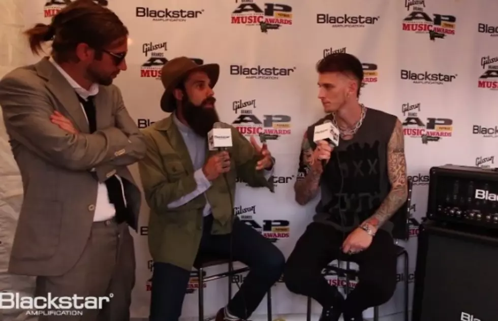 Machine Gun Kelly’s Blackstar backstage interview at the APMAs