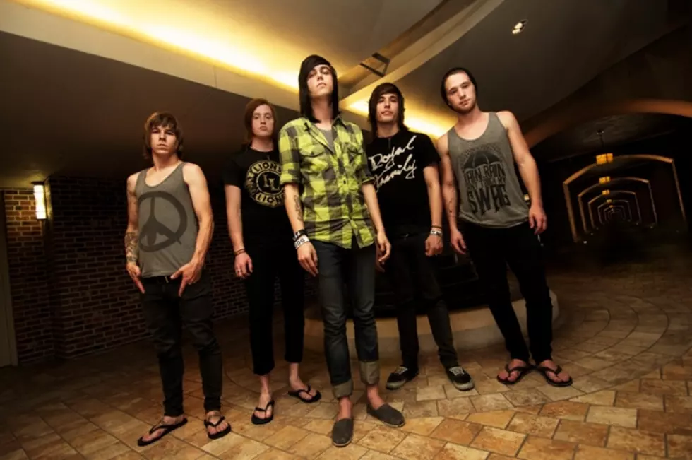 Jack Fowler teases &#8220;2012-sounding Sleeping With Sirens&#8221; music