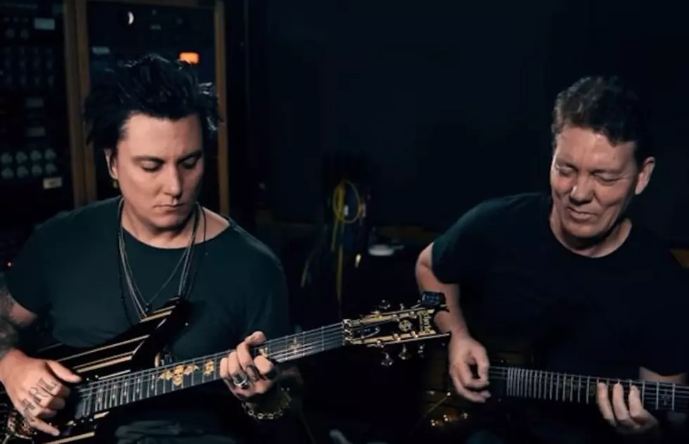 Avenged Sevenfold's Synyster Gates is launching a guitar school