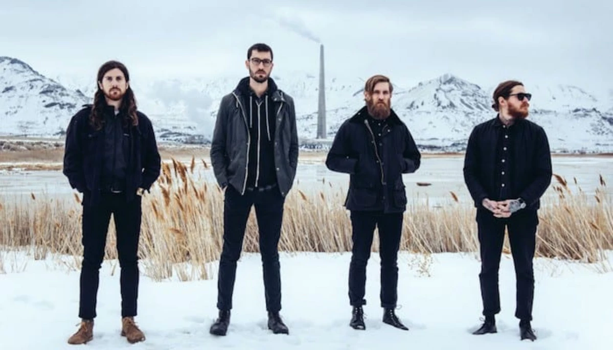 The Devil Wears Prada sign to new label, add tour dates