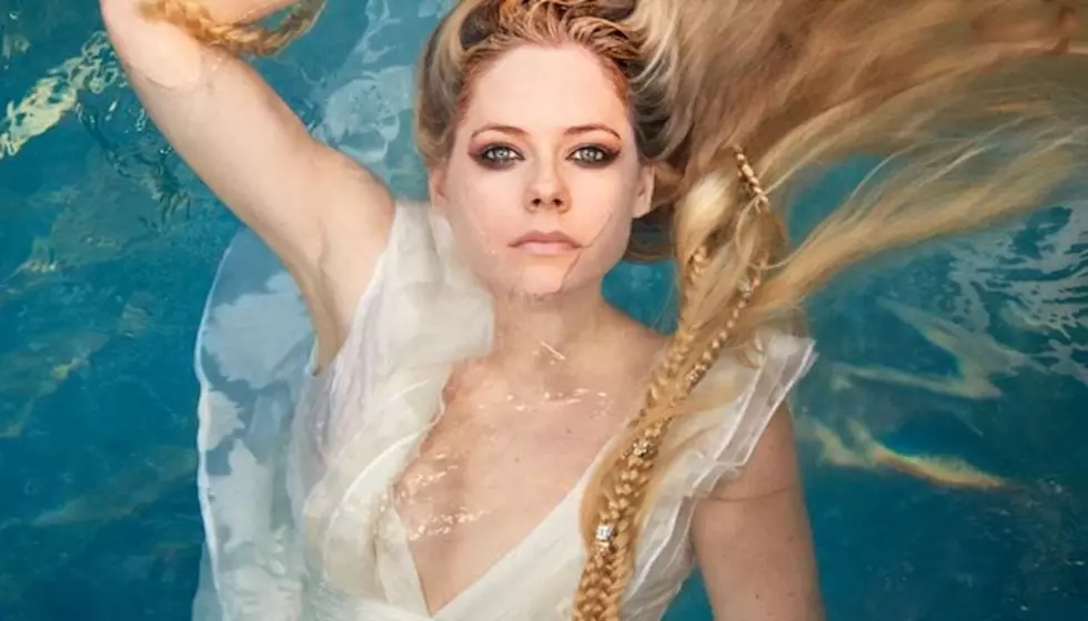 Avril Lavigne releases first song in five years