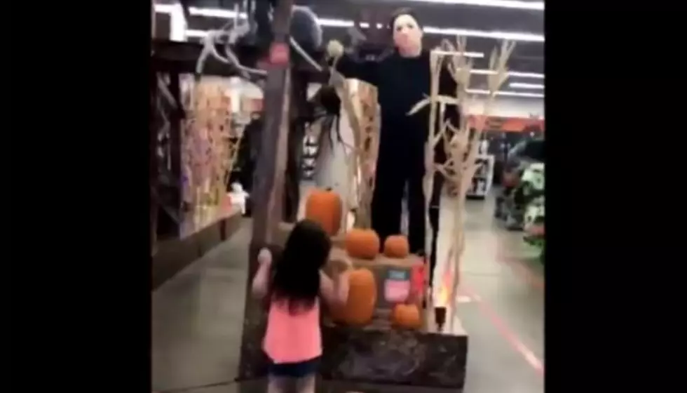 Little girl dancing with Michael Myers to &#8216;Halloween&#8217; theme is all of us